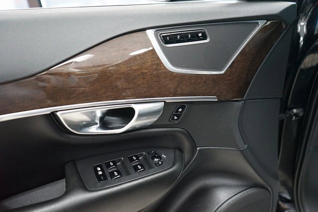 Used 2019 Volvo XC90 T5 Momentum w/ Protection Package image 26