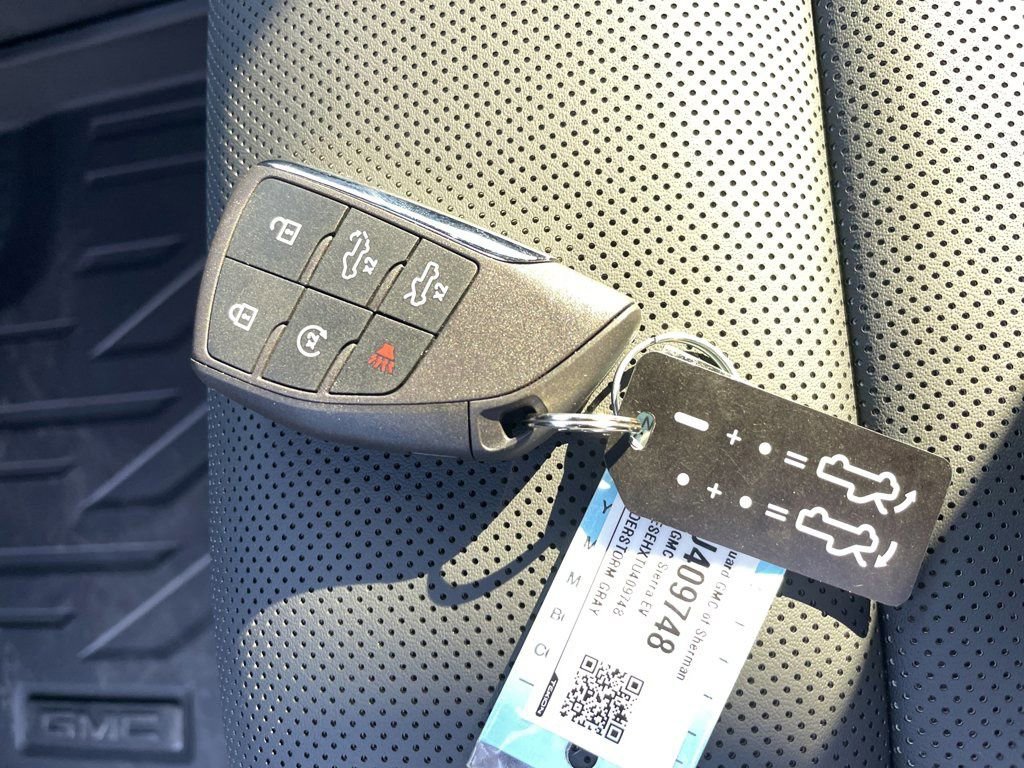 New 2026 GMC Sierra EV Elevation w/ LPO, Elevation Dark Package image 30