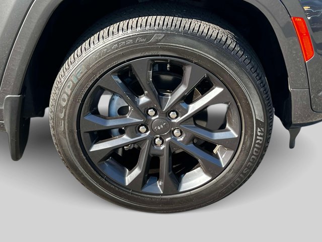 Used 2026 Jeep Grand Cherokee Limited AWD/4WD image 6