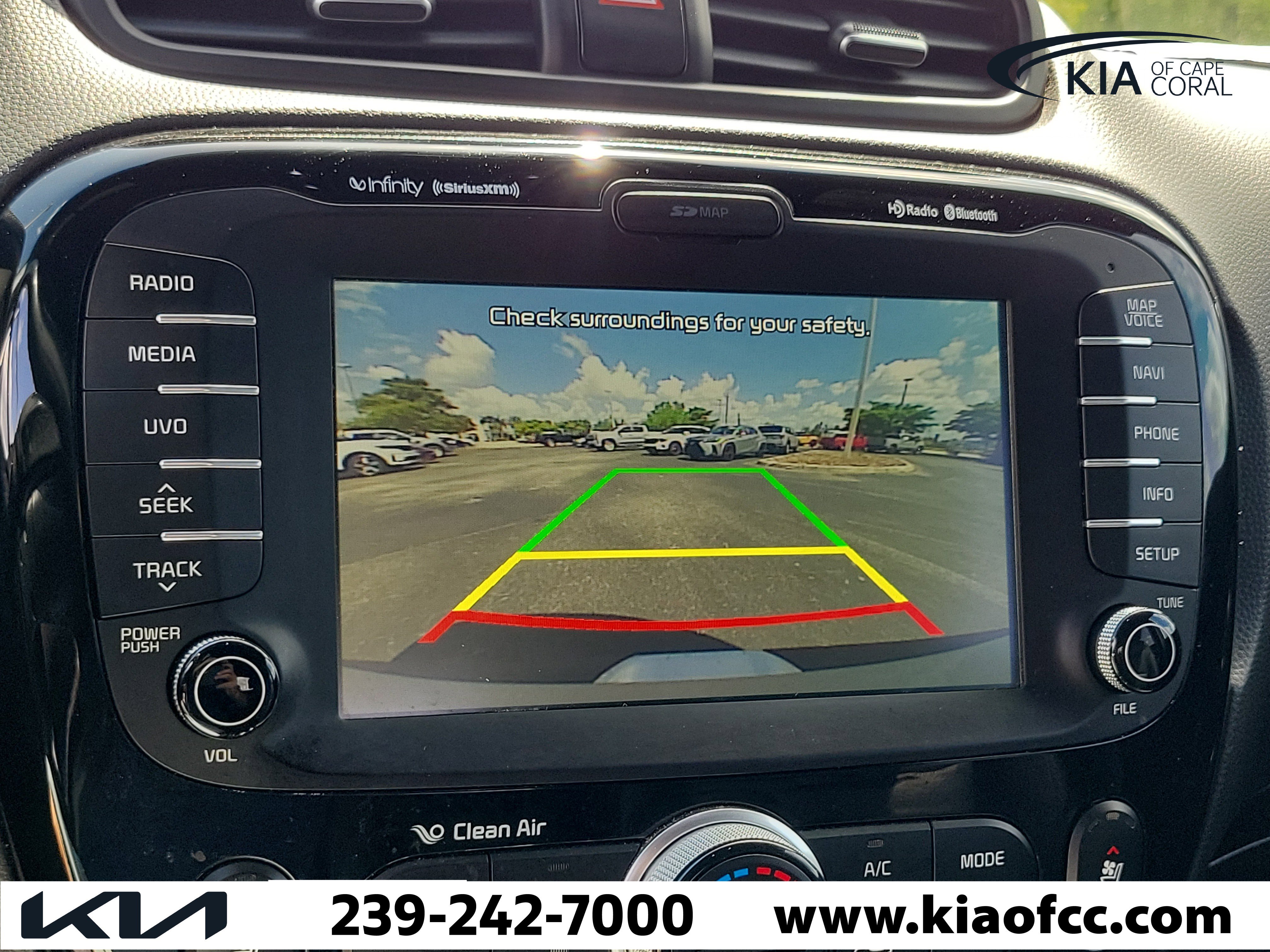 Used 2015 Kia Soul ! w/ Sun & Sound Package image 27