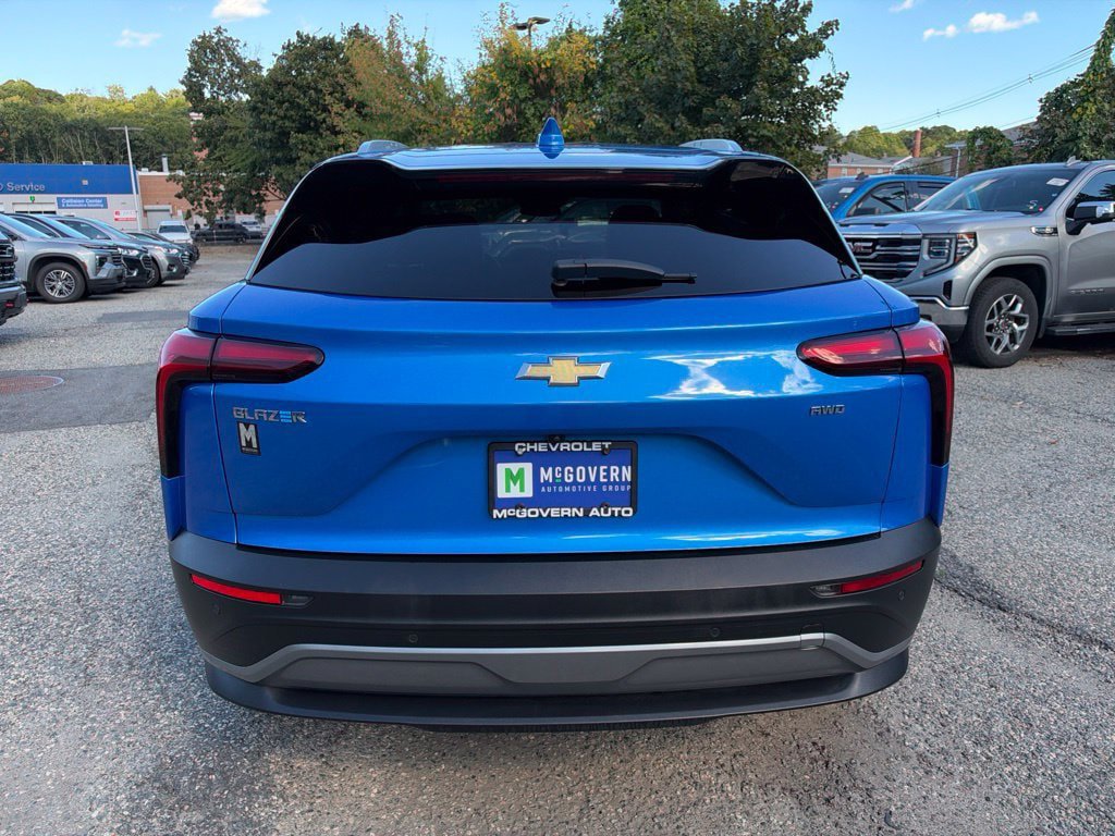 Used 2024 Chevrolet Blazer EV LT AWD/4WD image 5