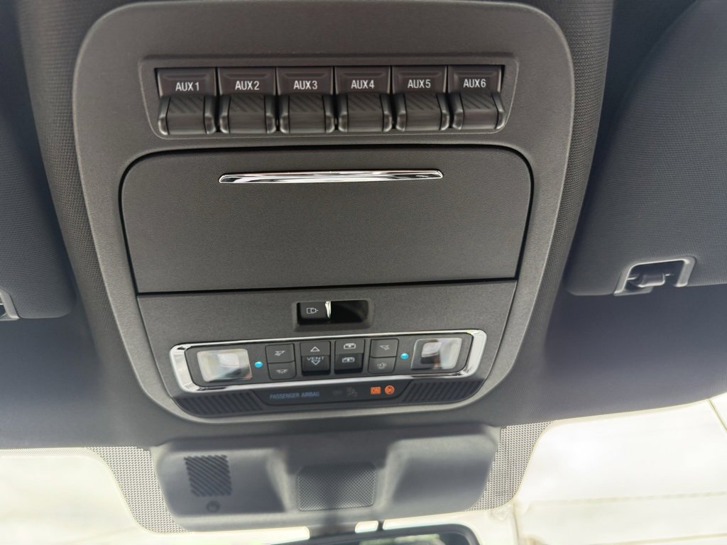 New 2025 Ford F350 Platinum w/ FX4 Off-Road Package image 34