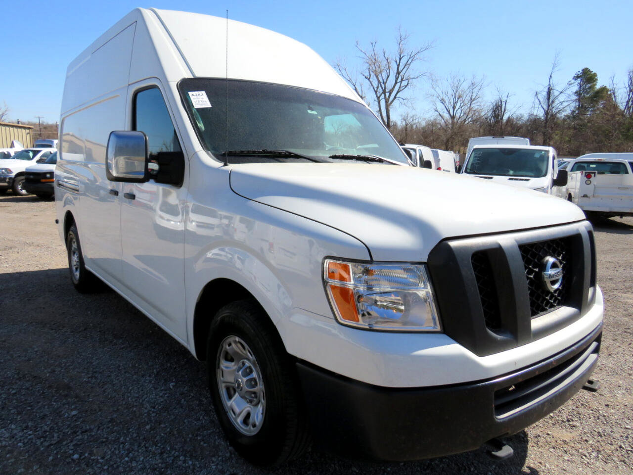 Used 2017 Nissan NV 3500 SV image 3