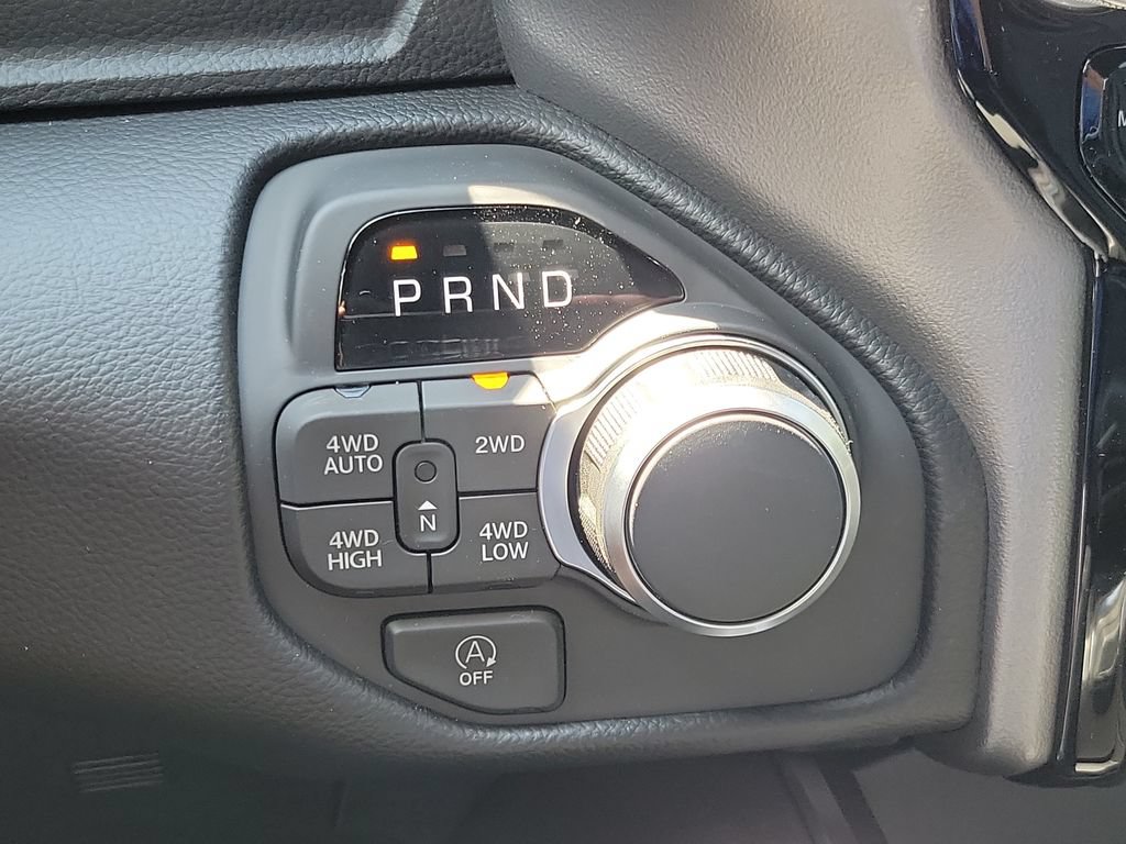 New 2026 RAM 1500 Big Horn AWD/4WD image 23