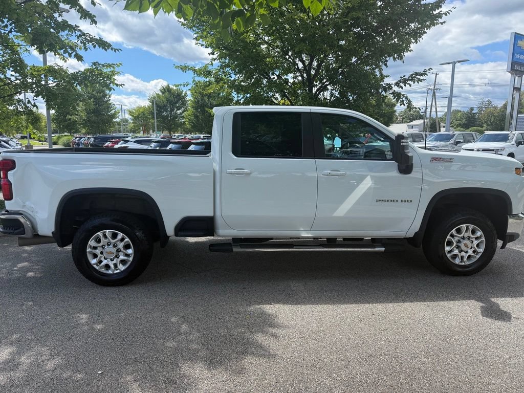 Used 2023 Chevrolet Silverado 2500 LT w/ Convenience Package AWD/4WD image 6