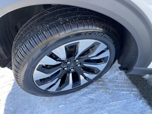 New 2026 Ford Explorer Platinum image 16