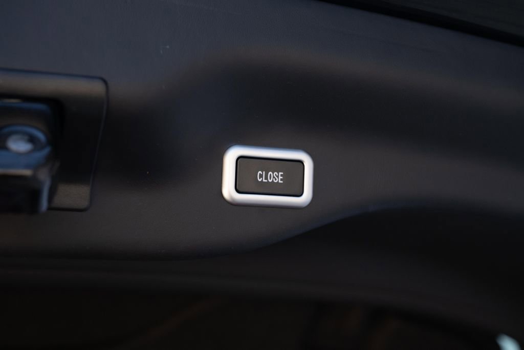 Certified 2018 Ferrari GTC4Lusso image 27