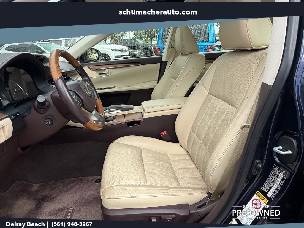 Used 2018 Lexus ES 300h w/ Luxury Package FWD image 10