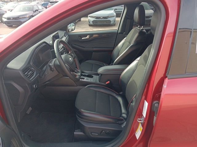 Used 2025 Ford Escape ST-Line image 26