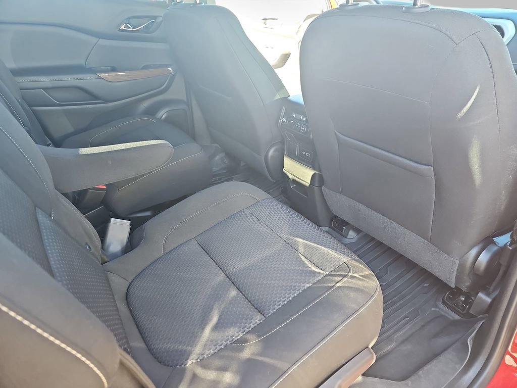 Certified 2023 GMC Acadia SLE w/ Driver Convenience Package image 14