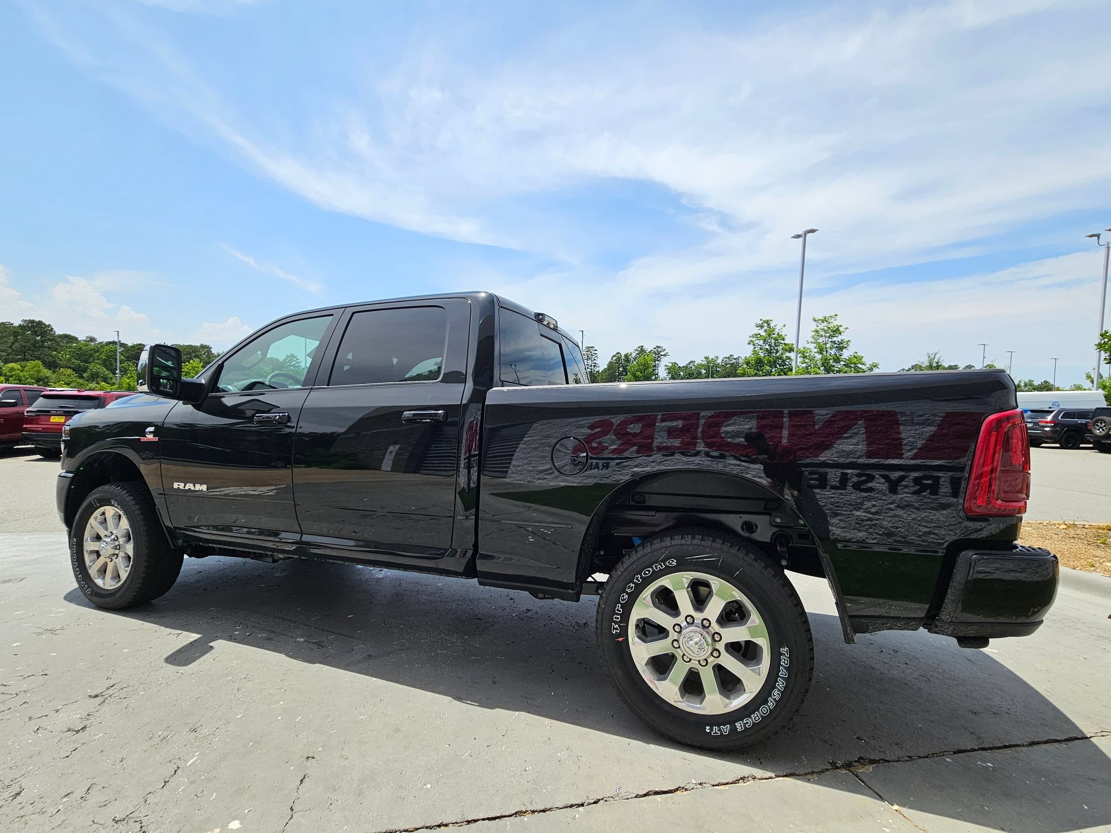 New 2026 RAM 2500 Laramie w/ Sport Appearance Package AWD/4WD image 5