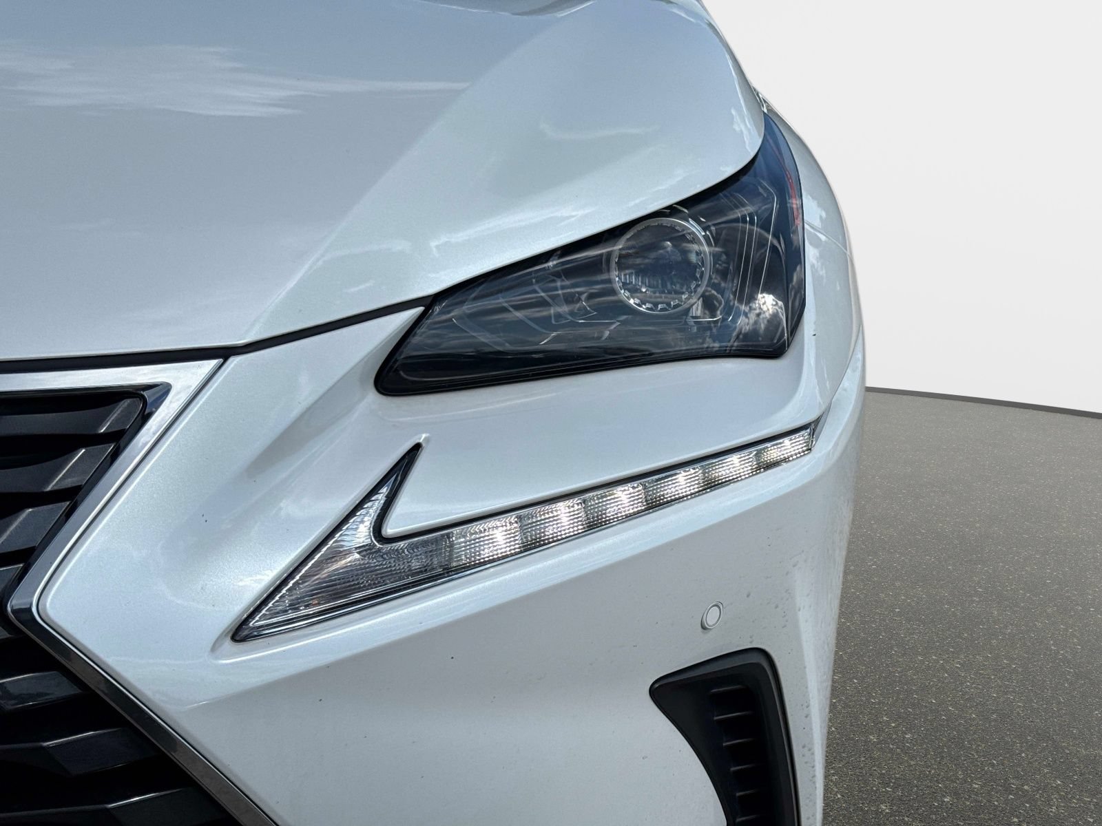 Used 2020 Lexus NX 300 FWD w/ Comfort Package image 9