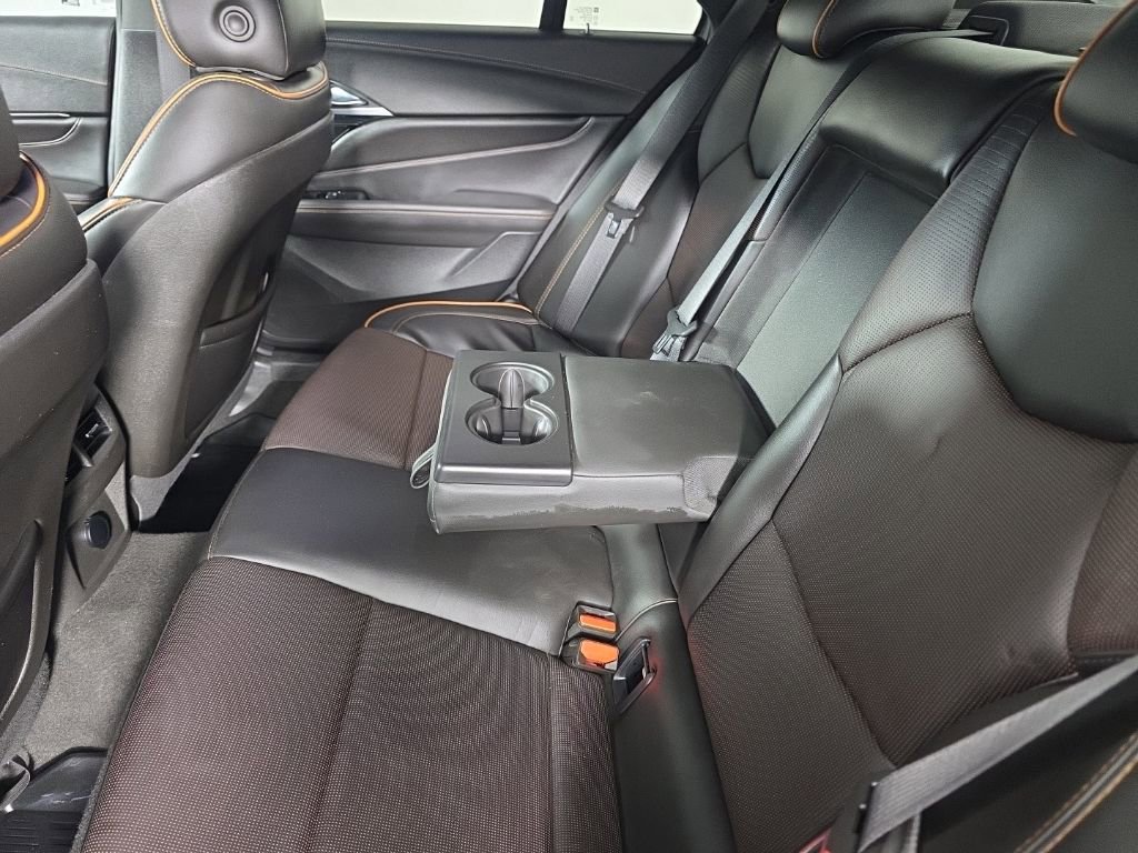 Used 2021 Cadillac CT4 V w/ Technology Package RWD image 33