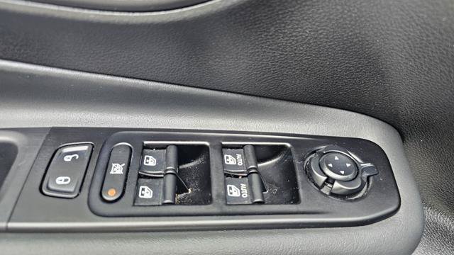 Used 2020 Jeep Renegade Altitude AWD/4WD image 25
