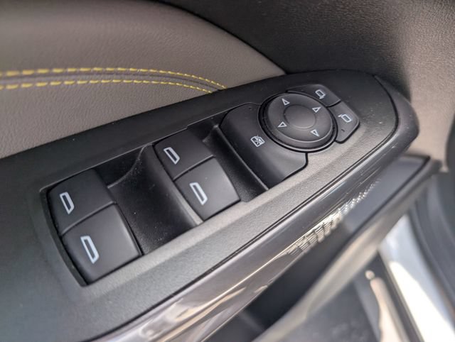 Used 2024 Chevrolet Trax ACTIV w/ Sunroof Package FWD image 15