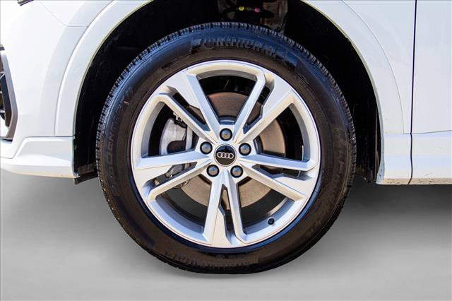 Certified 2024 Audi Q3 2.0T Premium Plus AWD/4WD image 9