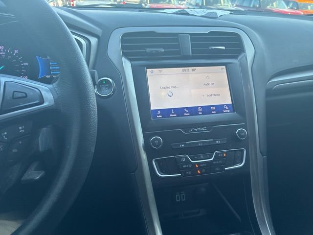 Used 2019 Ford Fusion SE FWD image 9