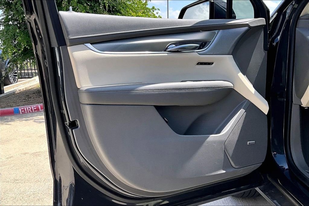 Used 2023 Cadillac XT5 Premium Luxury w/ Technology Package image 21