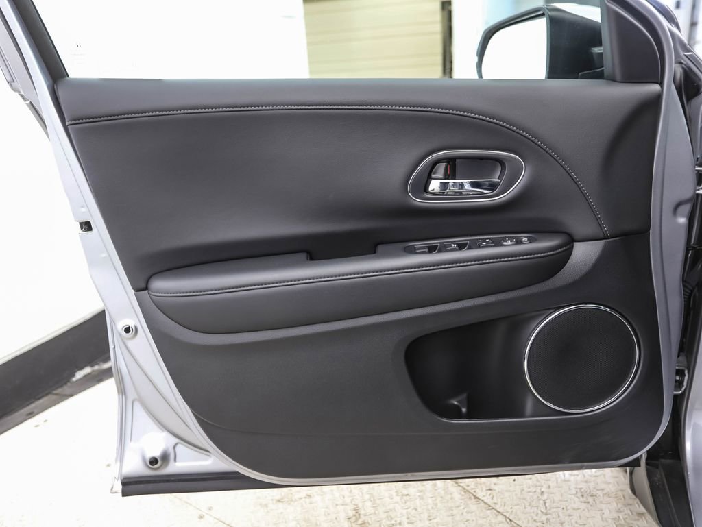 Used 2022 Honda HR-V EX-L image 9