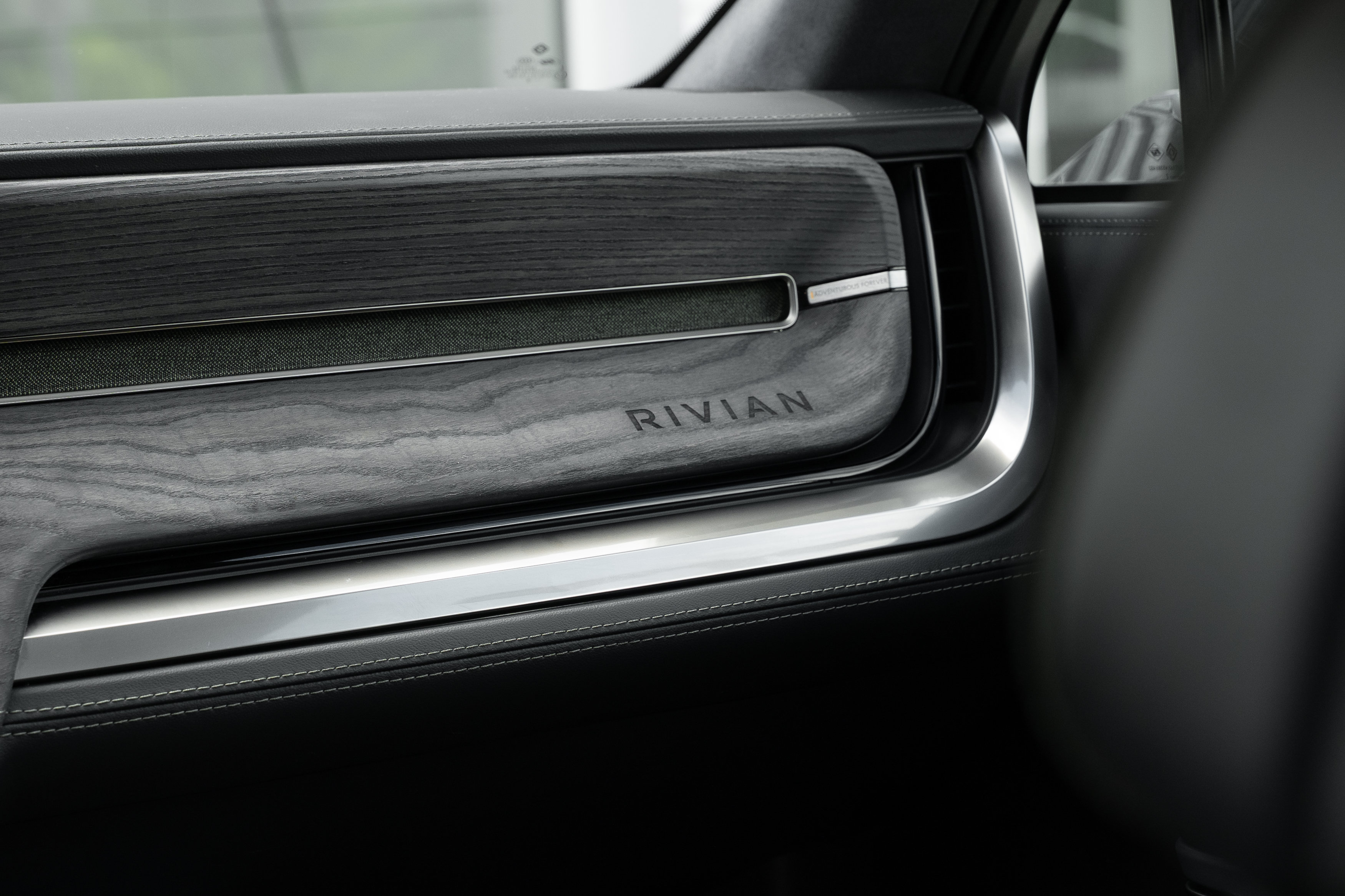 Used 2022 Rivian R1T Adventure AWD/4WD image 15
