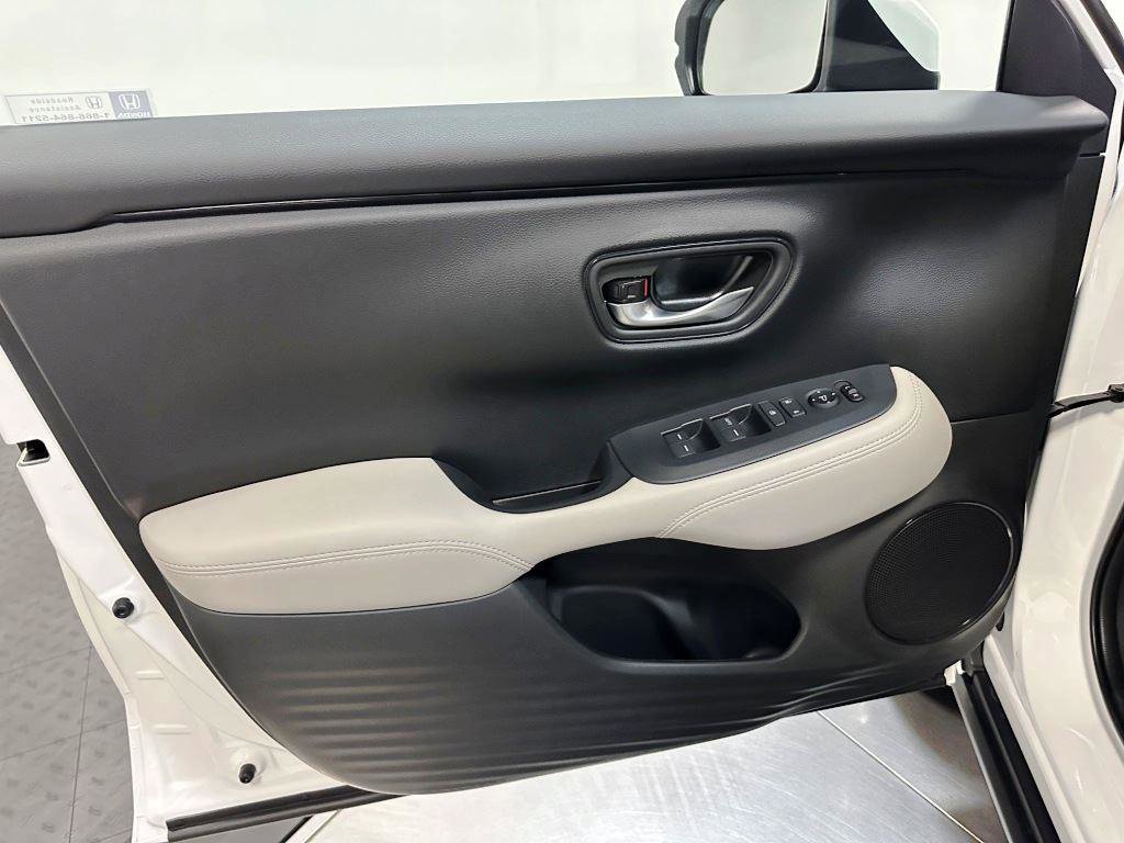 New 2026 Honda HR-V LX image 11