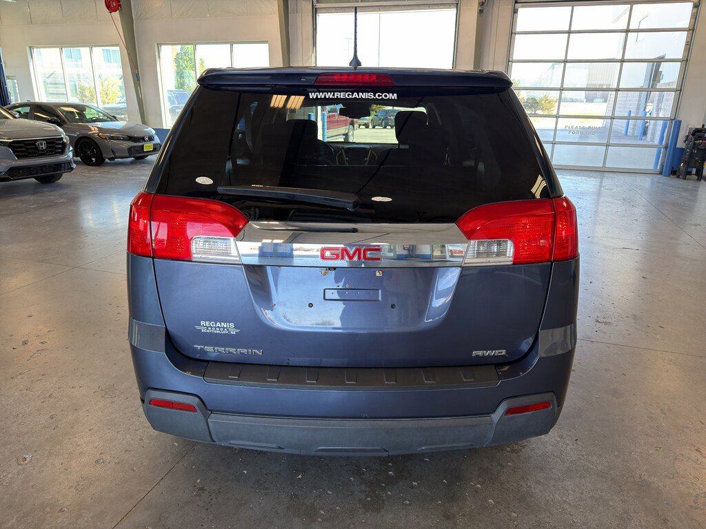 Used 2013 GMC Terrain SLE w/ LPO, Chrome Package AWD/4WD image 4