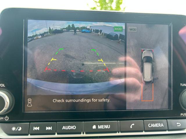 Used 2025 Nissan Rogue SV AWD/4WD image 29