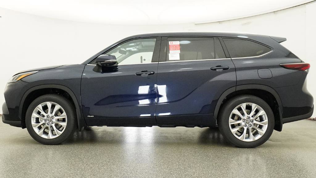 New 2026 Toyota Highlander Limited image 6