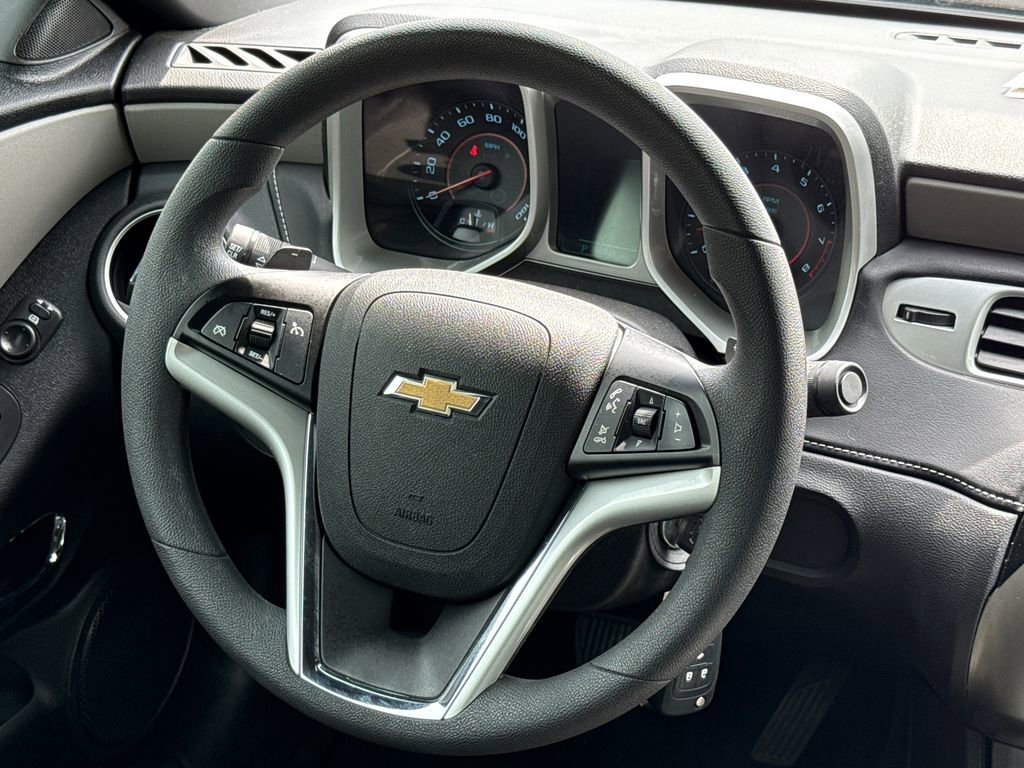Used 2013 Chevrolet Camaro LS RWD image 13