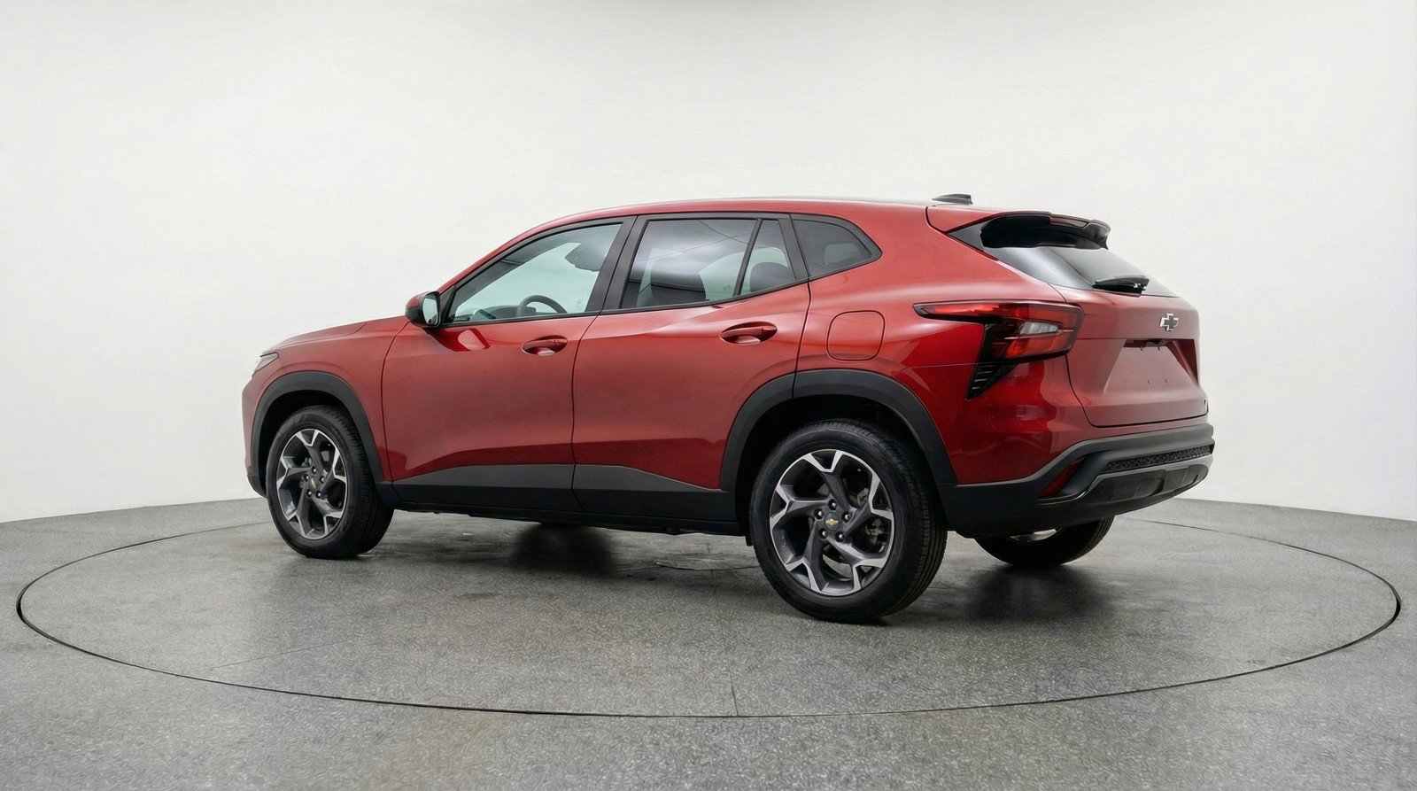 Used 2025 Chevrolet Trax LT FWD image 6