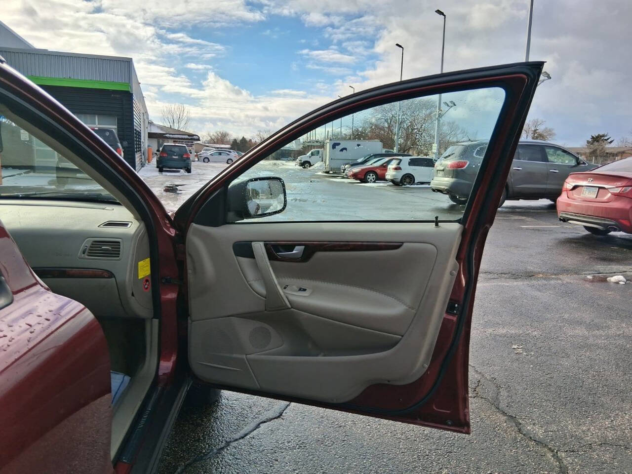 Used 2005 Volvo XC70 image 9