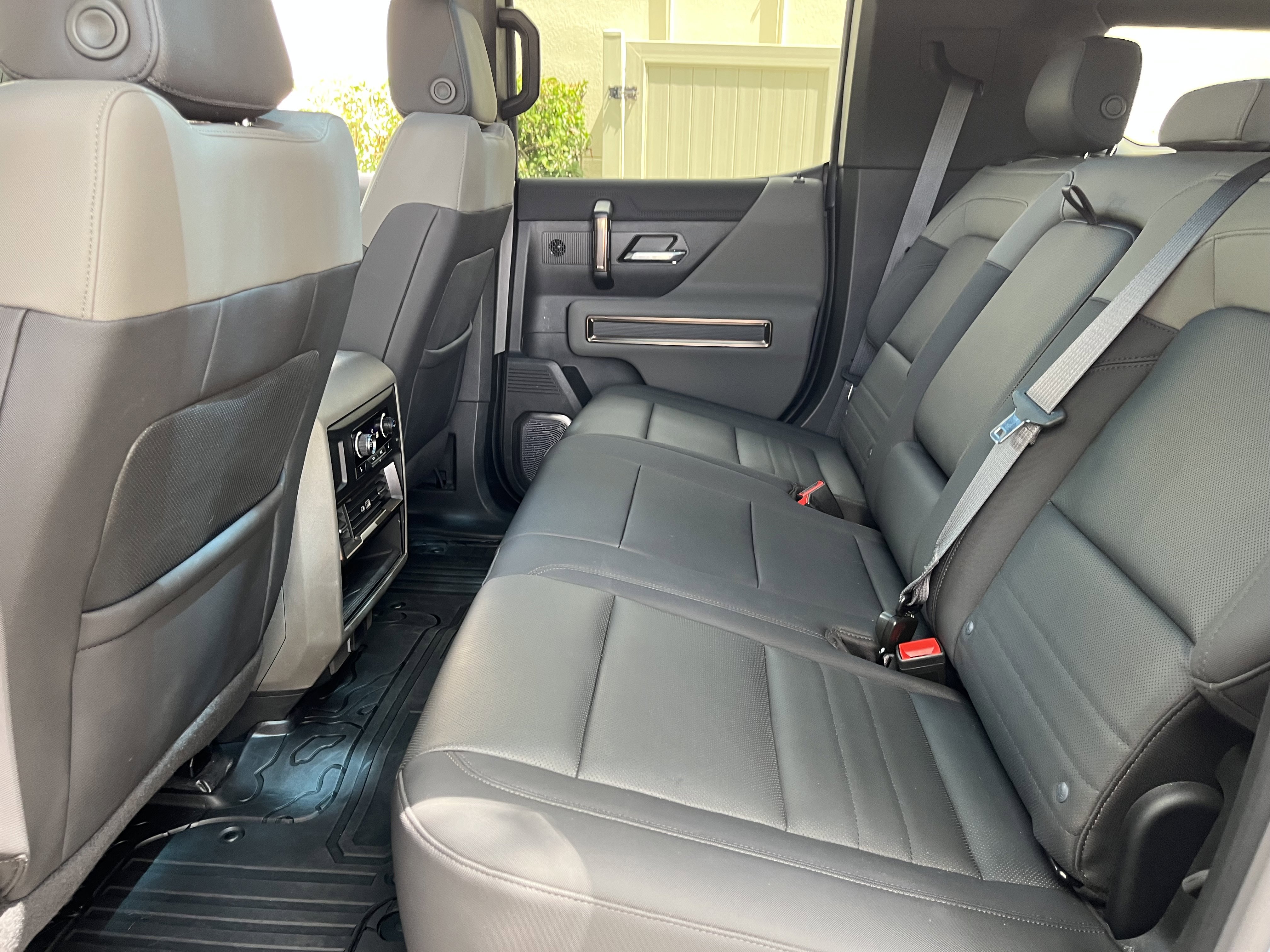 Used 2024 GMC Hummer EV 3X w/ Omega Edition AWD/4WD image 16