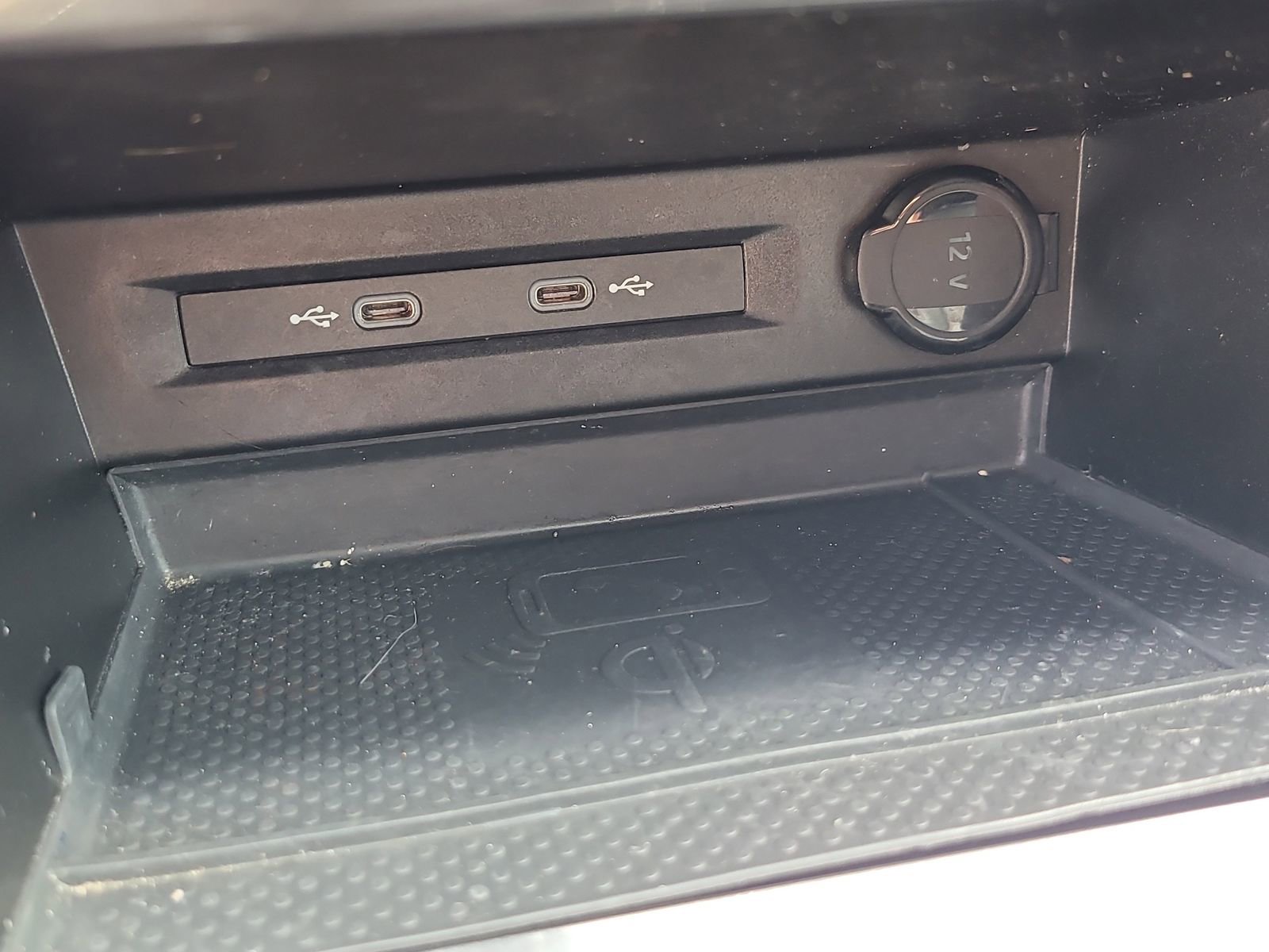 Used 2023 Volkswagen Tiguan SE R-Line image 27