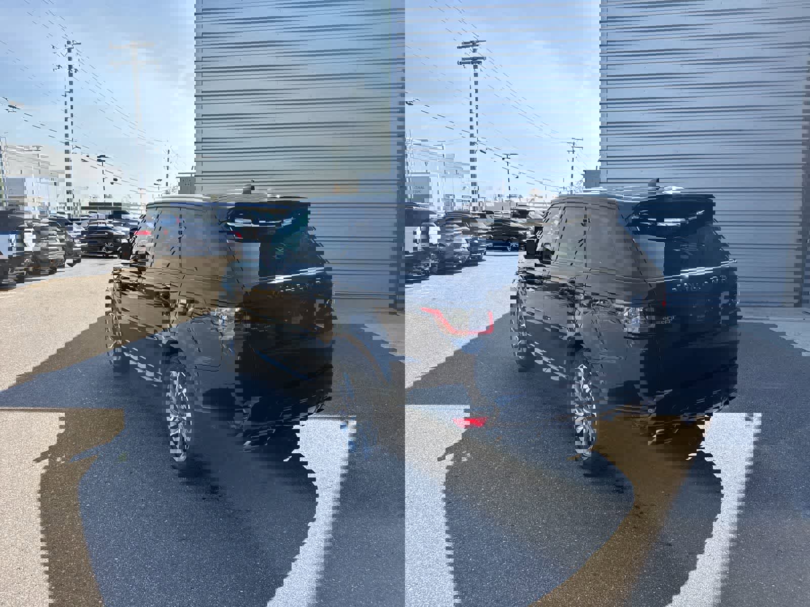 Used 2021 Land Rover Range Rover Sport HSE Dynamic AWD/4WD image 2