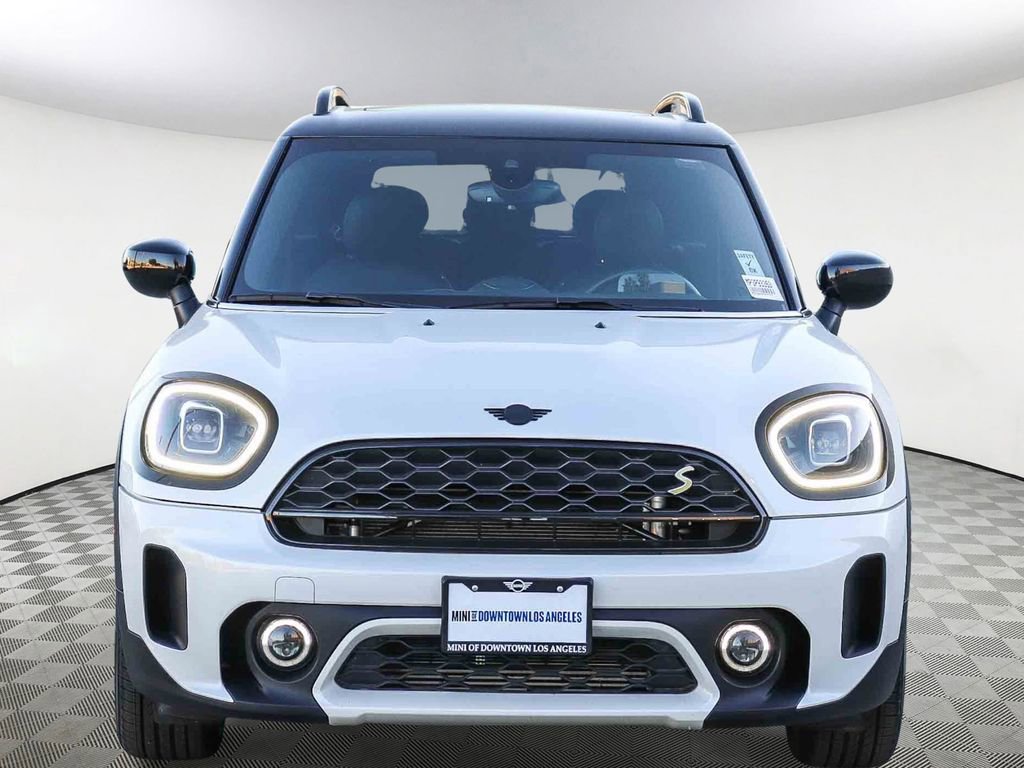 Used 2023 MINI Cooper Countryman SE w/ Storage Package image 2