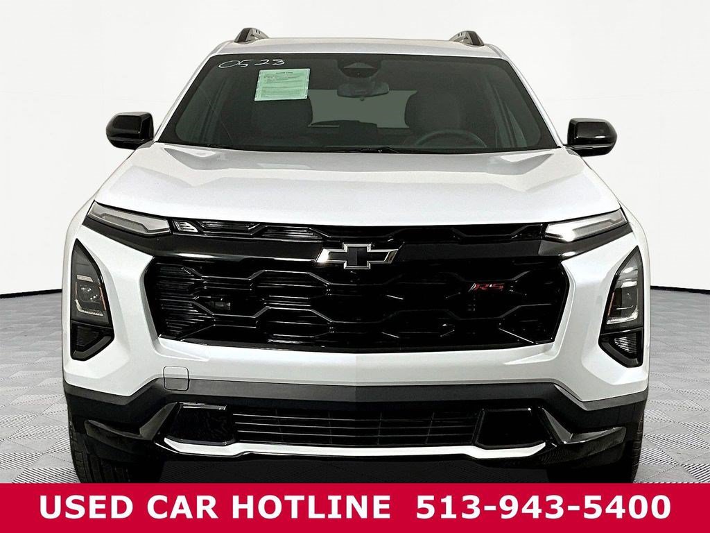 Used 2026 Chevrolet Equinox RS FWD image 2