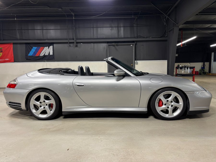 Used 2004 Porsche 911 Carrera 4S AWD/4WD image 16
