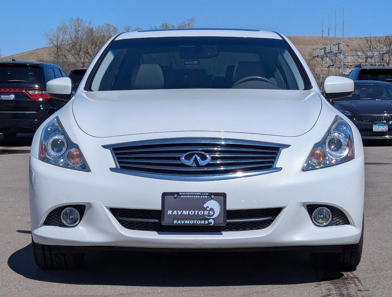 Used 2015 INFINITI Q40 AWD w/ Moonroof Package image 6