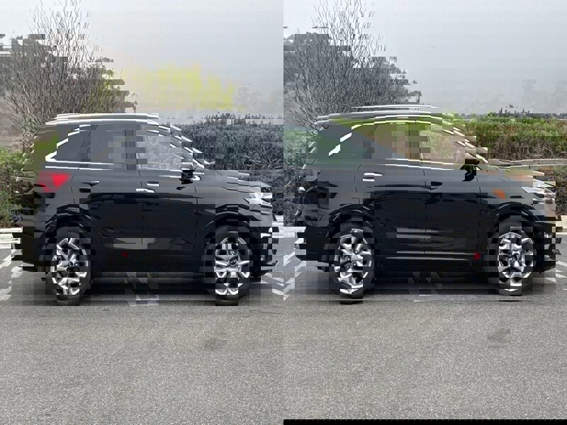 Used 2019 Kia Sorento SX image 9