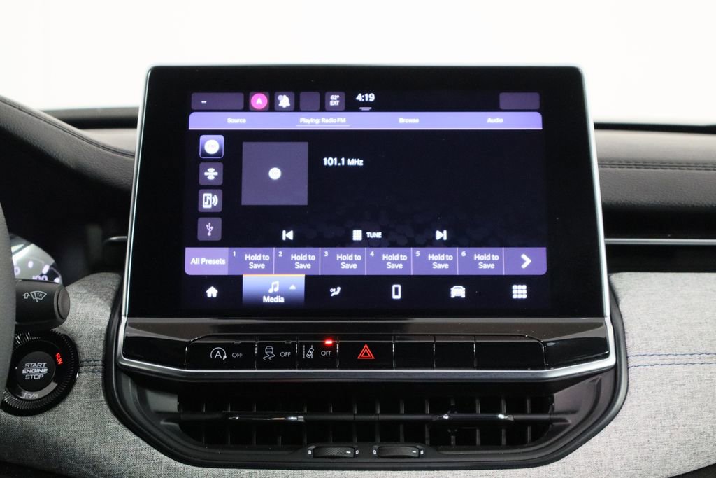 Used 2023 Jeep Compass Sport image 47