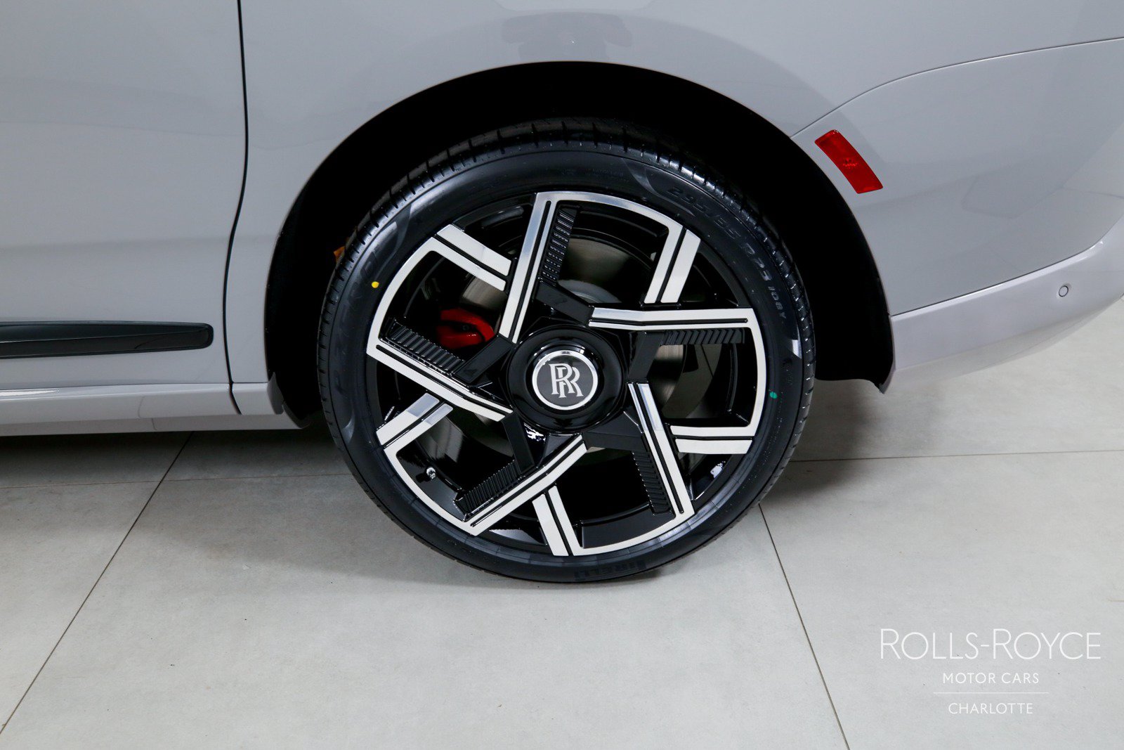 New 2027 Rolls-Royce Cullinan Black Badge AWD/4WD image 44
