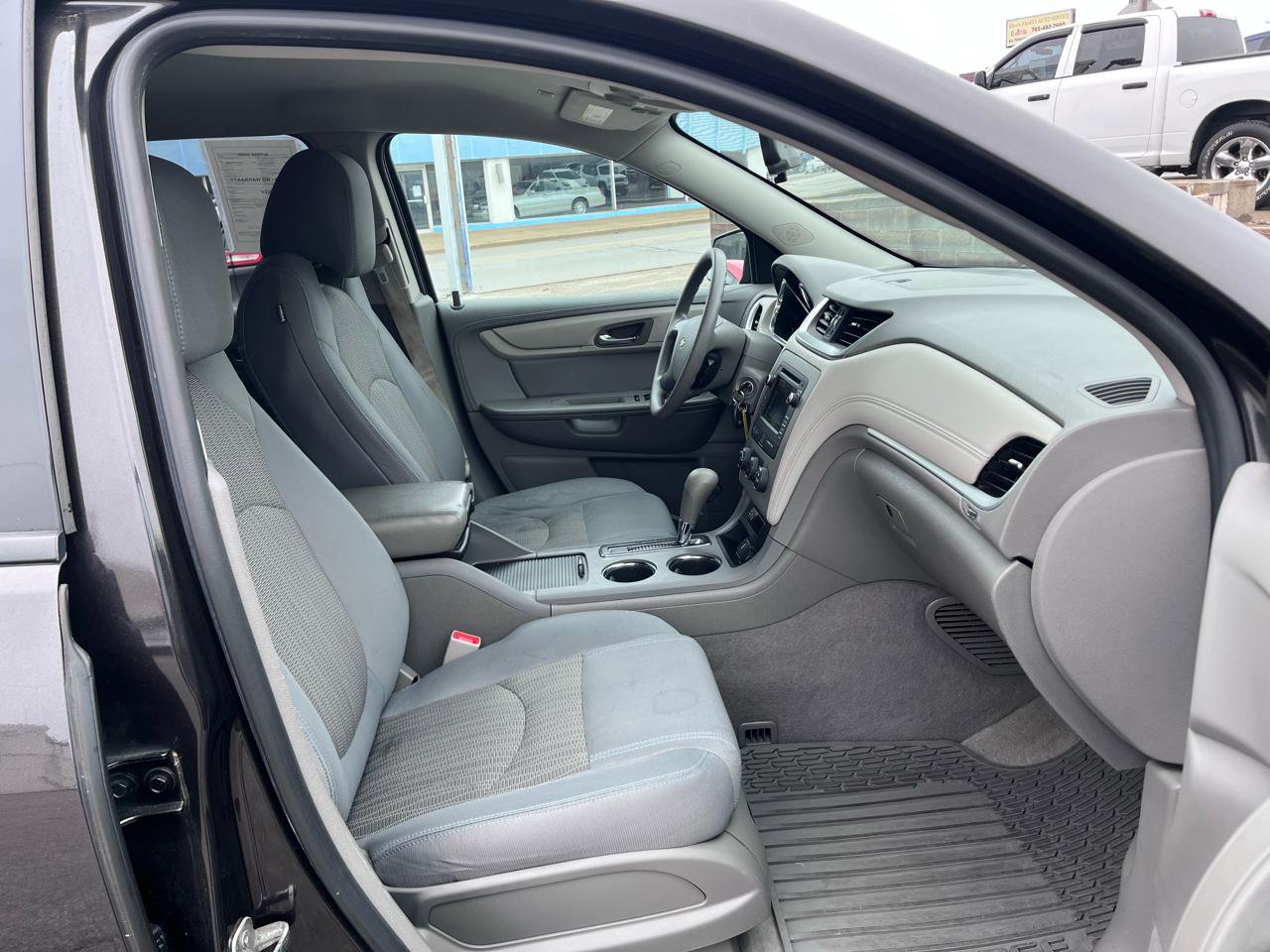 Used 2017 Chevrolet Traverse LS image 15