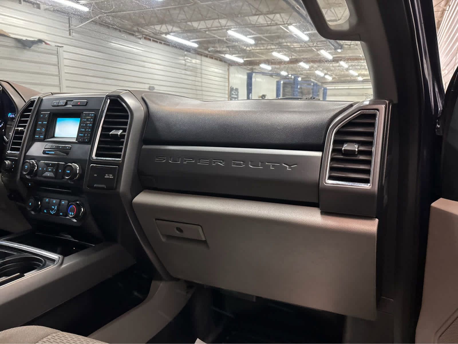 Used 2018 Ford F350 XLT w/ XLT Value Package AWD/4WD image 28
