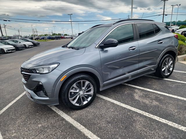Used 2020 Buick Encore GX Select w/ Sport Touring Package FWD image 7
