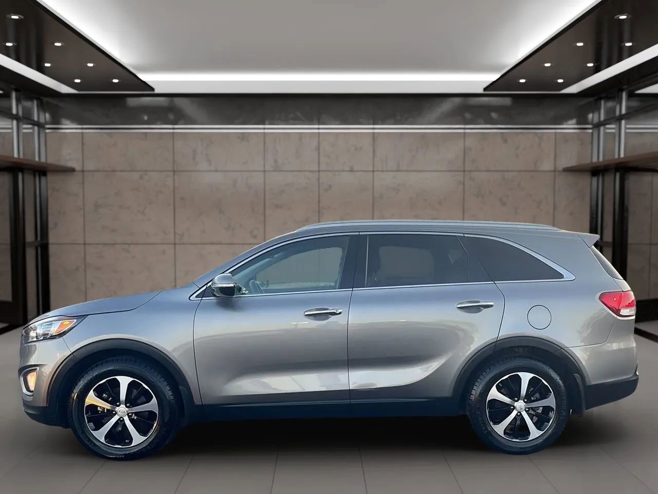 Used 2016 Kia Sorento EX image 2