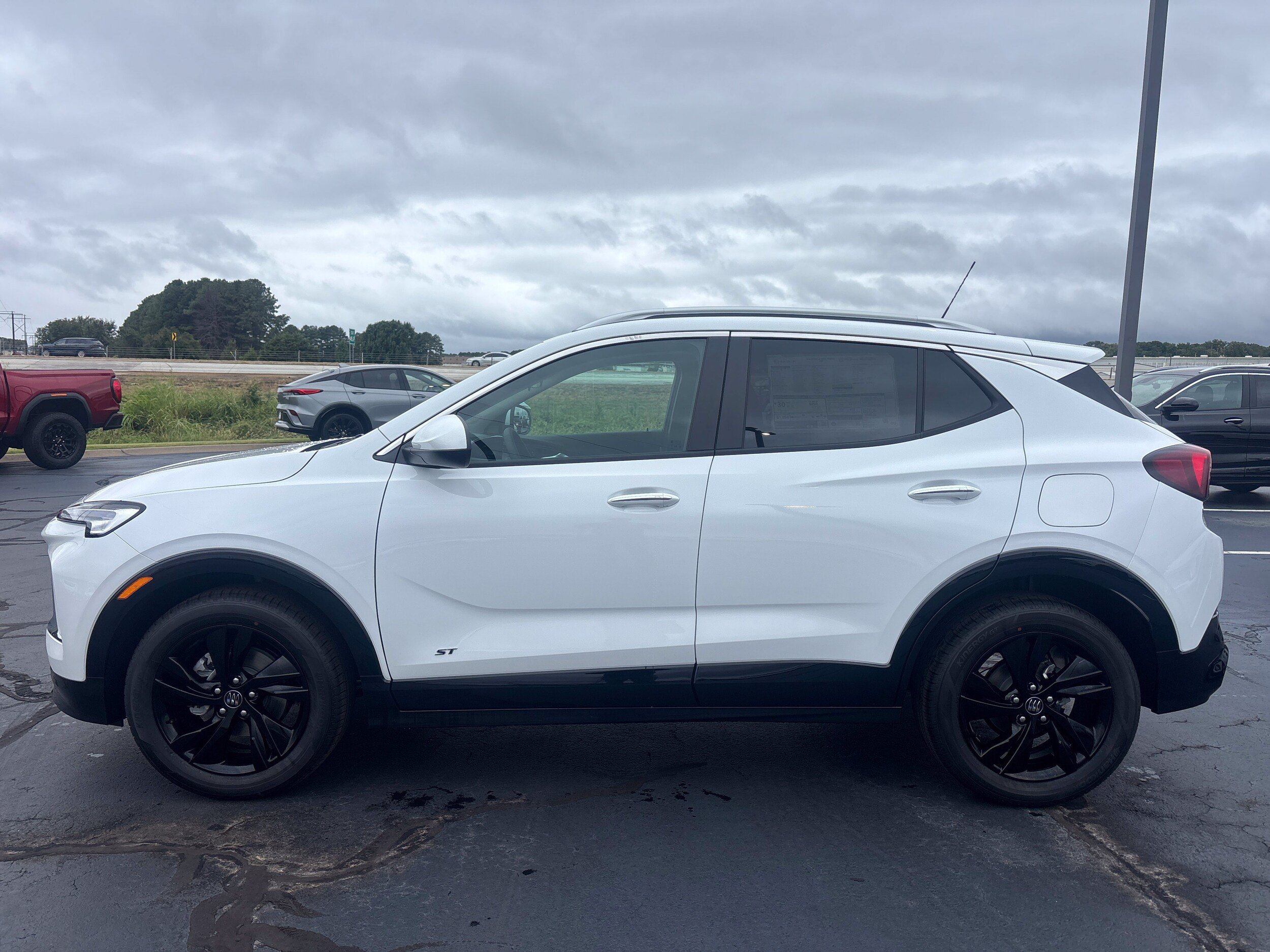 New 2026 Buick Encore GX Sport Touring w/ Comfort Package FWD image 3