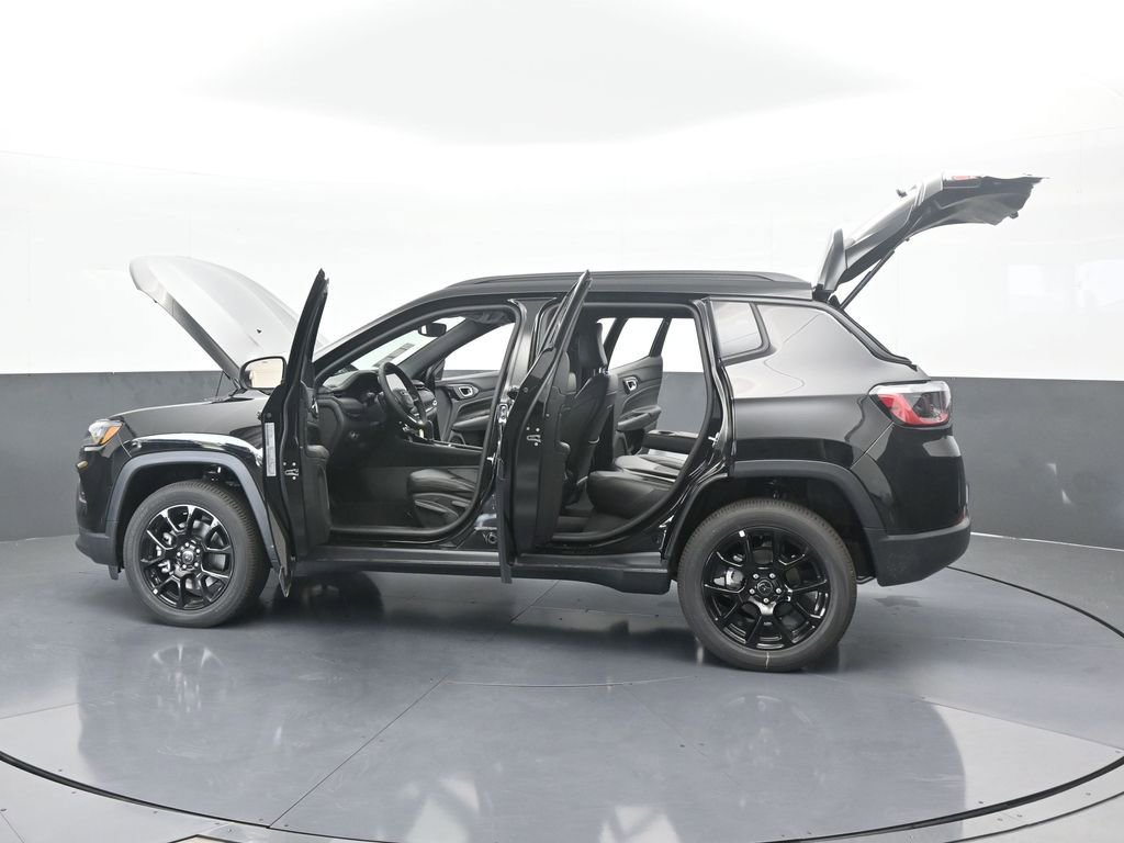 Used 2026 Jeep Compass Latitude AWD/4WD image 65