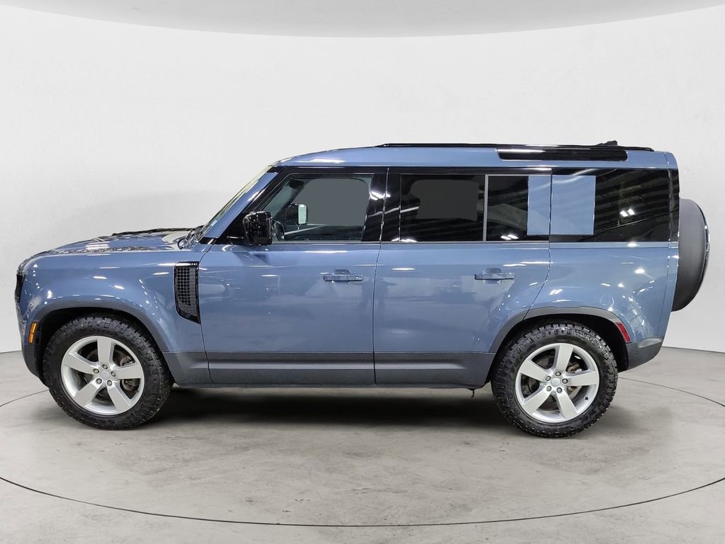 Used 2025 Land Rover Defender 110 S image 2