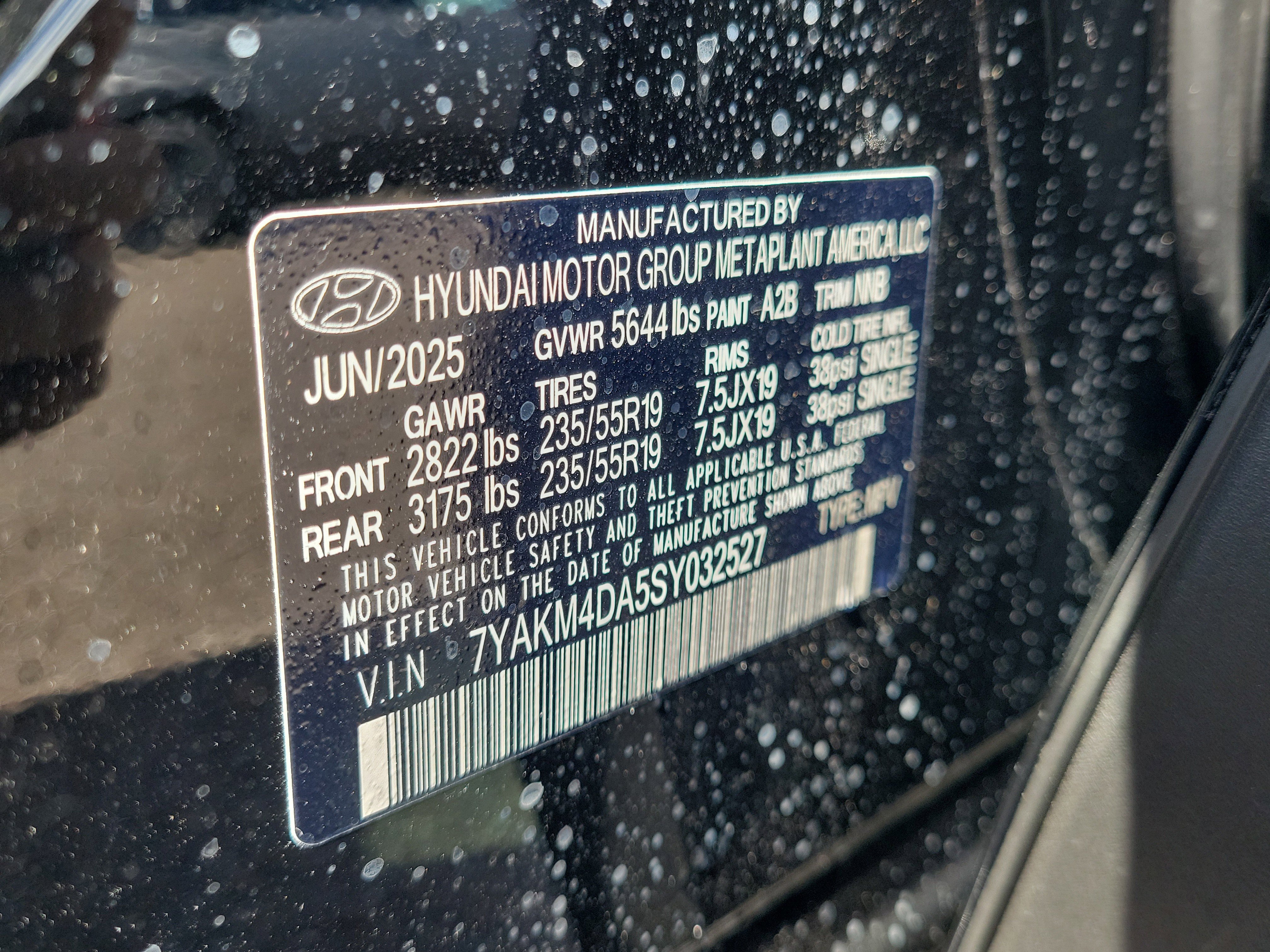 New 2025 Hyundai Ioniq 5 SE image 34