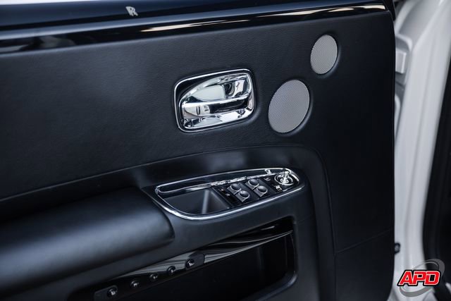 Used 2017 Rolls-Royce Ghost RWD image 73